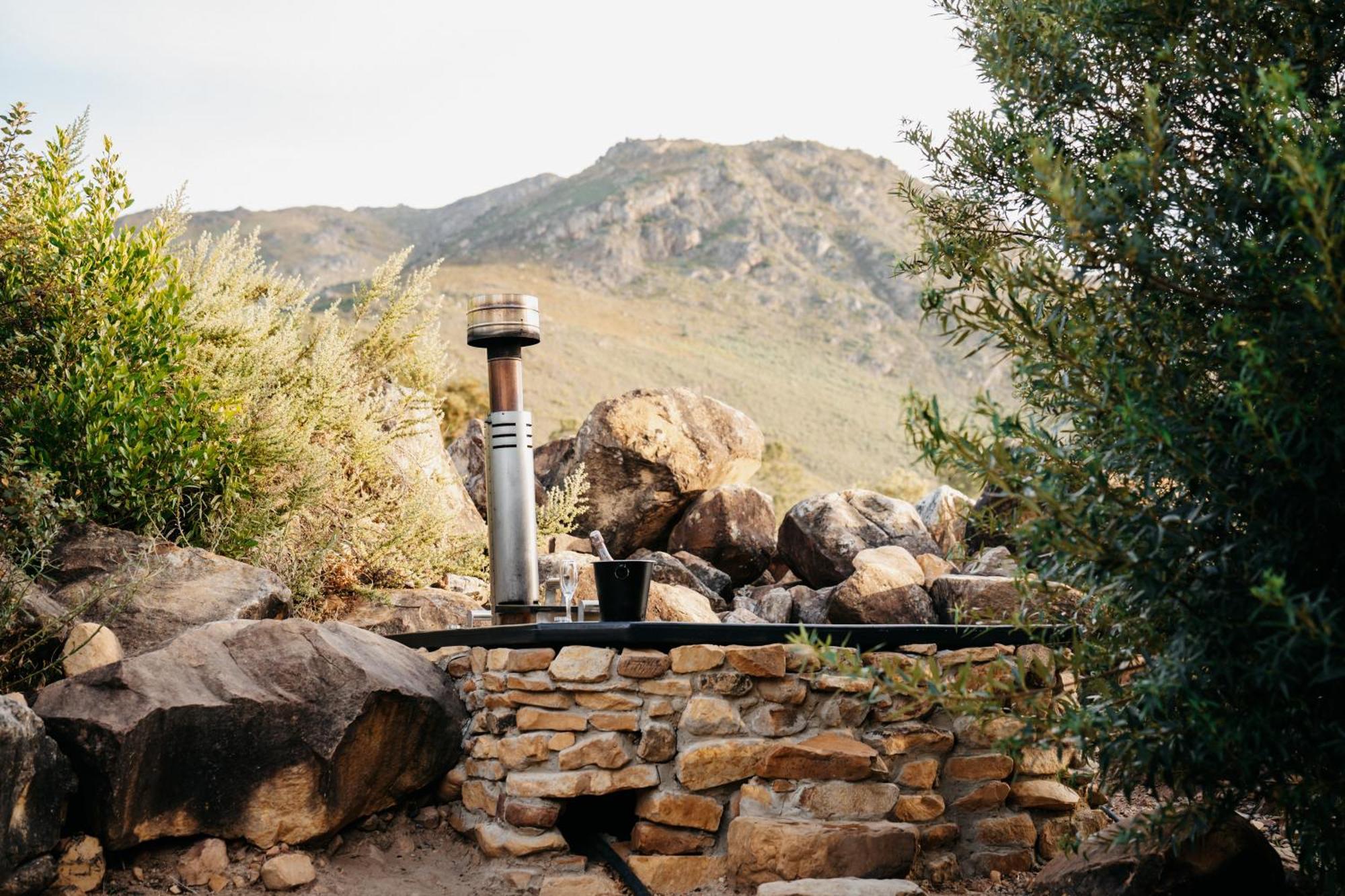 Wagyu Mountain Lodge Paarl Exterior photo