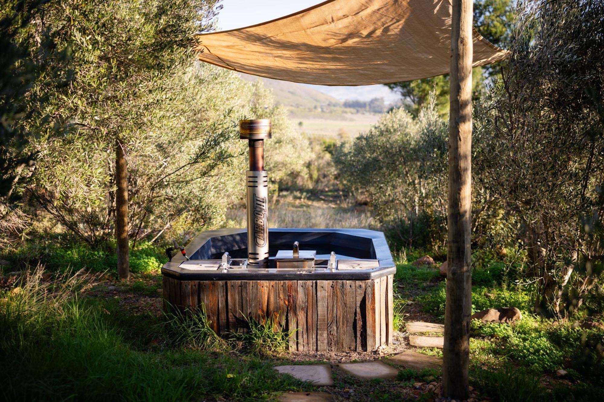 Wagyu Mountain Lodge Paarl Exterior photo