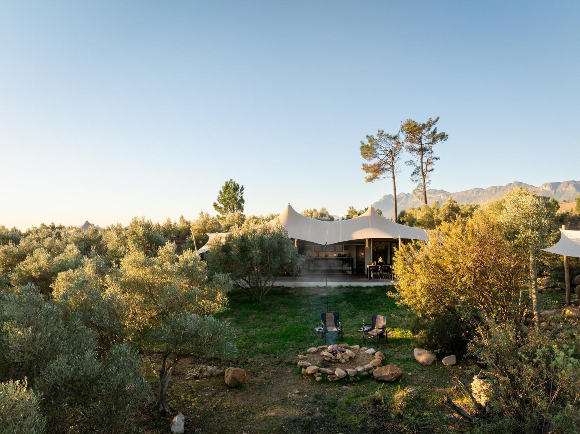 Wagyu Mountain Lodge Paarl Exterior photo